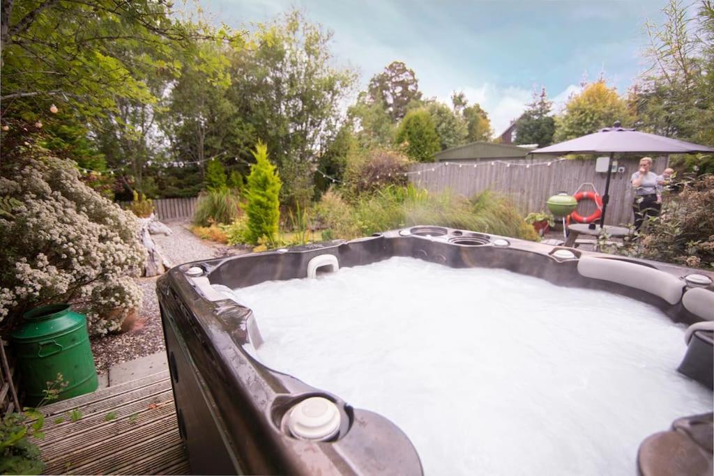 Vila Calm Scottish Country Escape With Hot Tub Sleeps 6 Inverness Exteriér fotografie